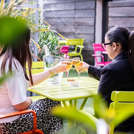 Le 7 Eiffel By Malone パリ