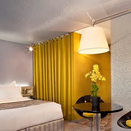 Le 7 Eiffel By Malone 4*