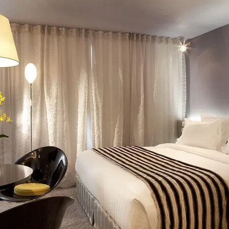 Le 7 Eiffel By Malone 4*