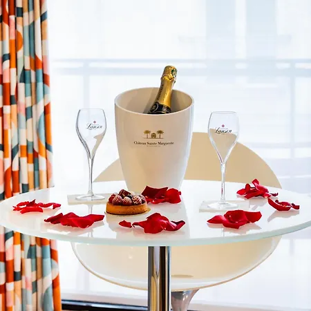 Le 7 Eiffel By Malone Hotel 4*