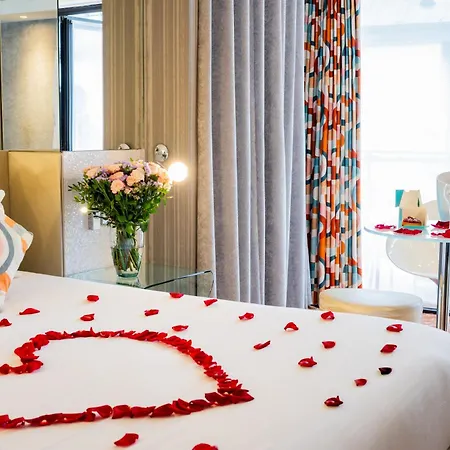 Hotel Le 7 Eiffel By Malone 4*