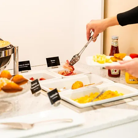 Le 7 Eiffel By Malone Hotel 4*