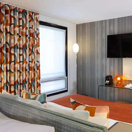 Le 7 Eiffel By Malone Hotel