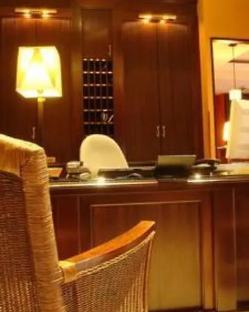 Le 7 Eiffel By Malone Hotel 4*