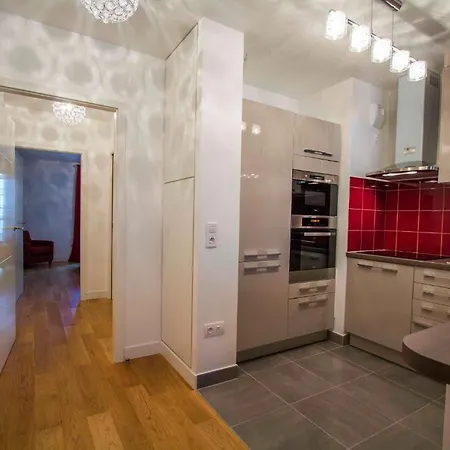 Le 7 Eiffel By Malone 4*