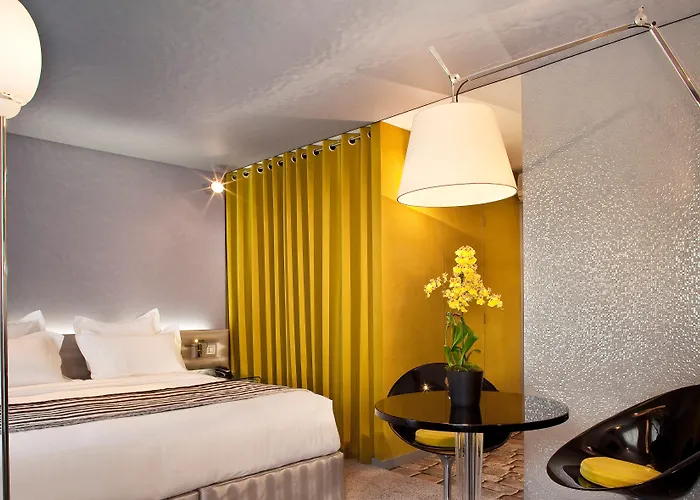 Le 7 Eiffel By Malone 4*