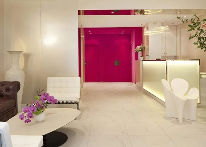 Le 7 Eiffel By Malone Paris