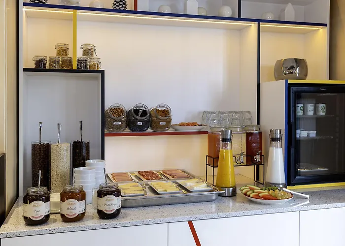 Le 7 Eiffel By Malone Hotel