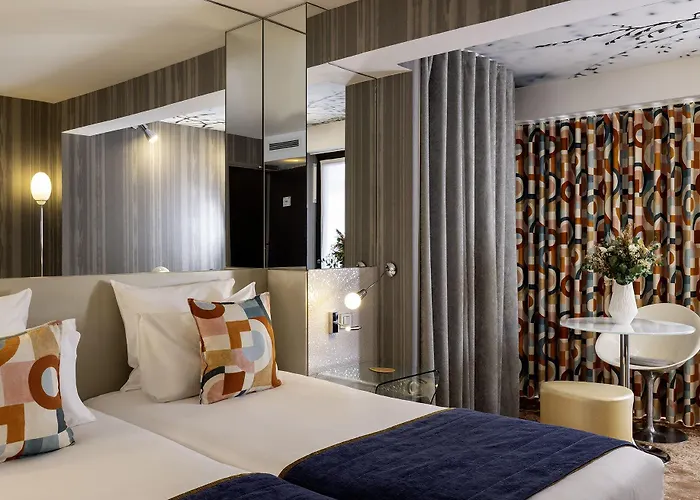 Le 7 Eiffel By Malone Hotel