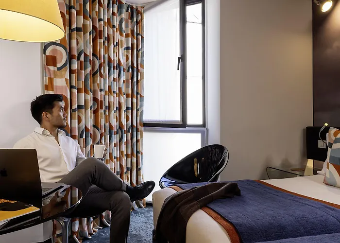 Le 7 Eiffel By Malone 4*