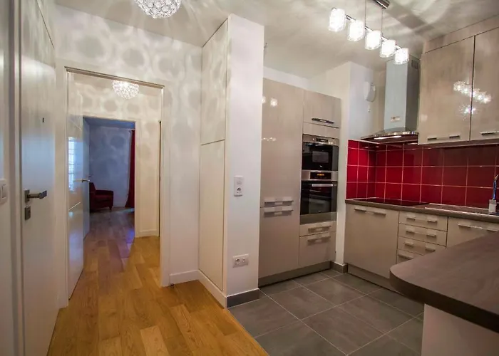 Le 7 Eiffel By Malone 4*