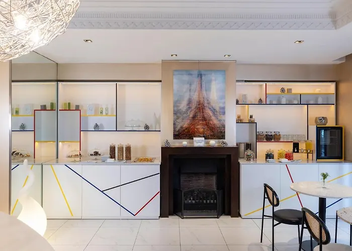 Le 7 Eiffel By Malone Parigi