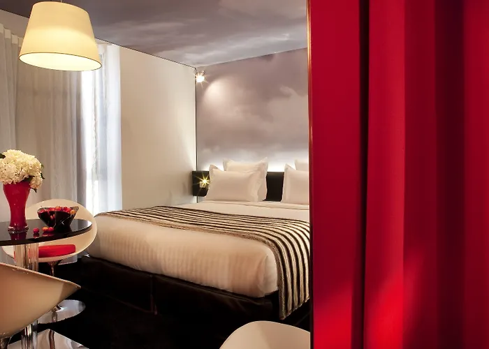 Le 7 Eiffel By Malone Hotel