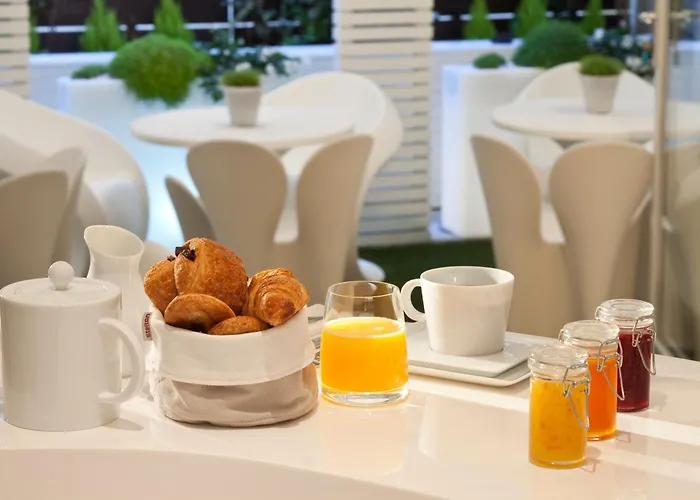 Hotel Le 7 Eiffel By Malone