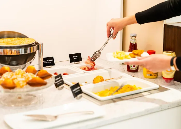 Le 7 Eiffel By Malone Hotel 4*